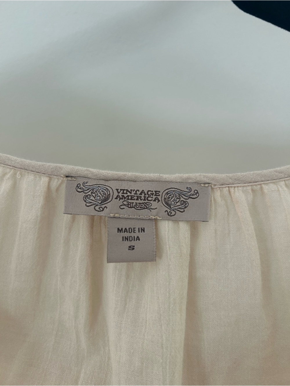 RESERVED ****Vintage America Cream Blouse with Coral Embroidery - Picture 3 of 3